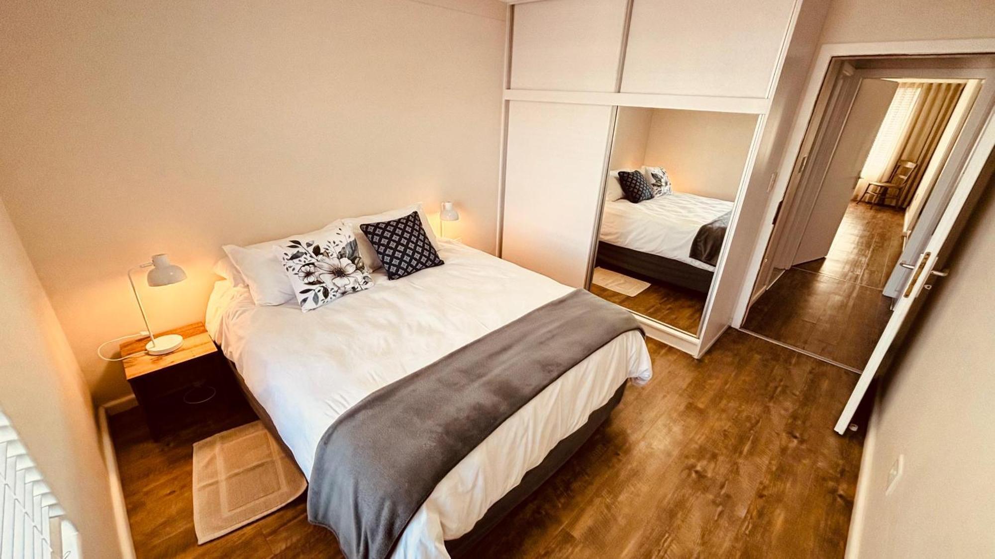 Nautilus 2 Bedroom Self-Catering Apartment ซวาคอปมุนด์ ภายนอก รูปภาพ